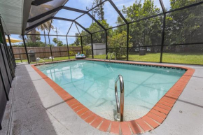 Charming 2-Bedroom Retreat, Pool - Casa Shark Shores - Roelens